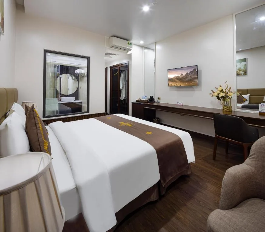 Budget Double Room — Diamond Luxury Hotel